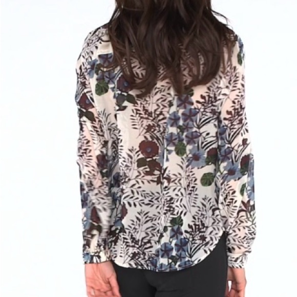 Cabi Victoria Blouse - Picture 6 of 9